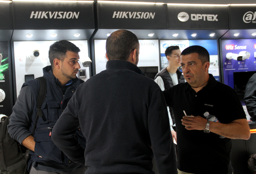 networking en mundicam academy con hikvision